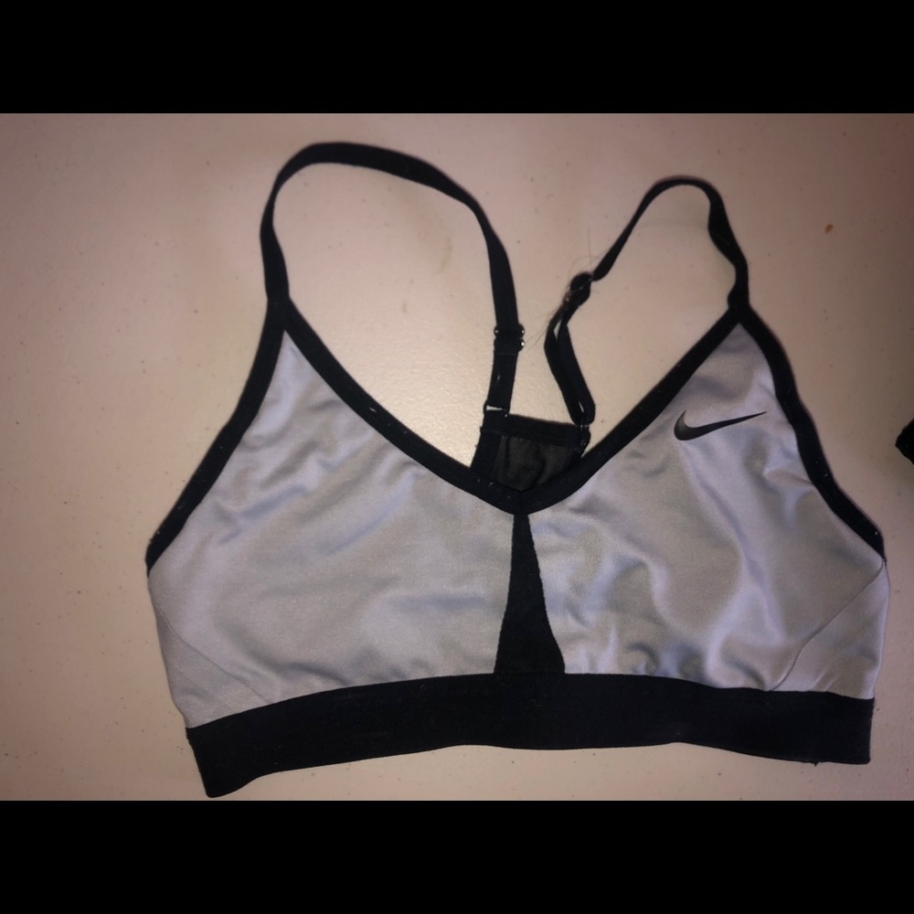 NIKE women’s sports bra